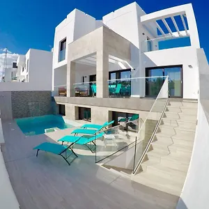https://villa-manhattan.hotelsinnerja.org